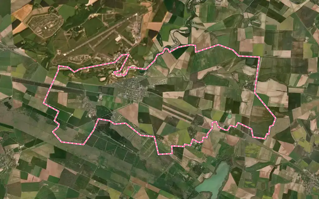 Vue satellite de Avord avec ses contours administratifs