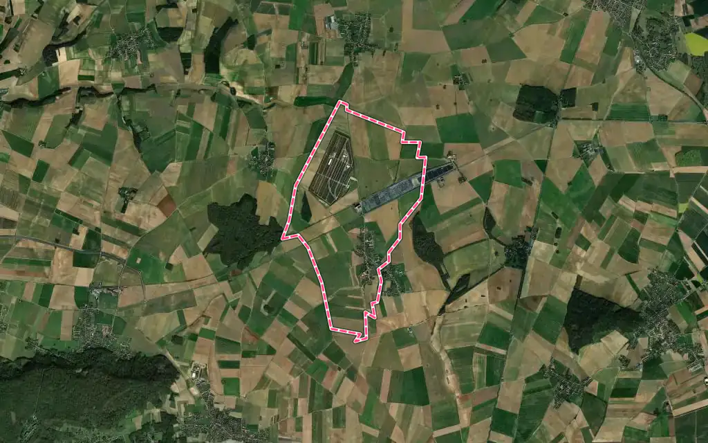 Vue satellite de Avrigny avec ses contours administratifs