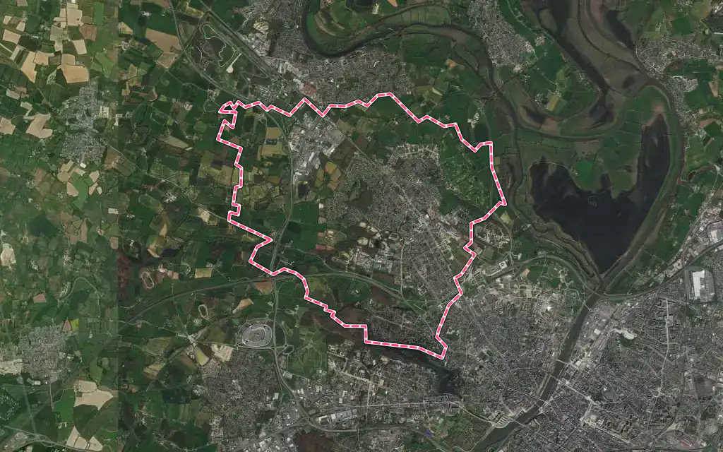 Vue satellite de Avrillé avec ses contours administratifs