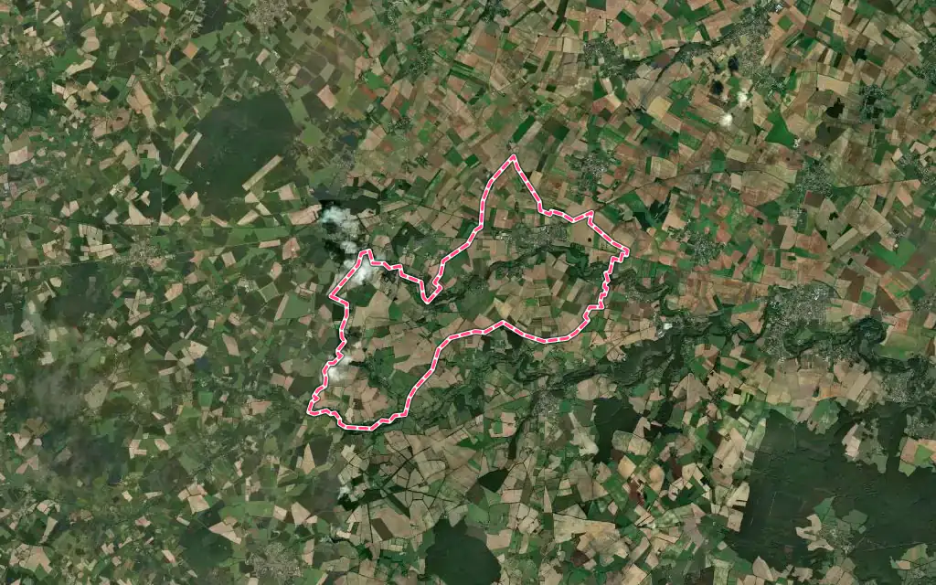 Vue satellite de Ayron avec ses contours administratifs