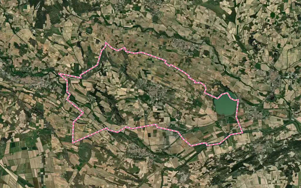 Vue satellite de Azille avec ses contours administratifs