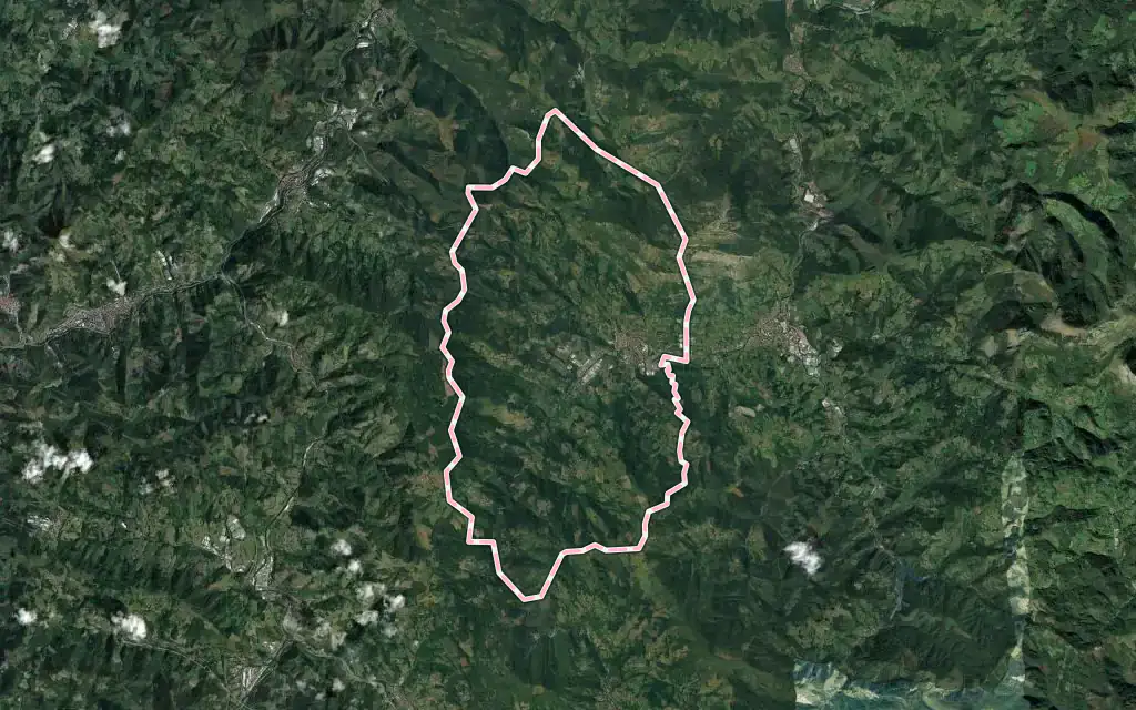 Vista satélite de Azkoitia con su contorno administrativo