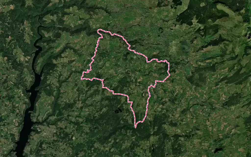 Vue satellite de Bagnols avec ses contours administratifs