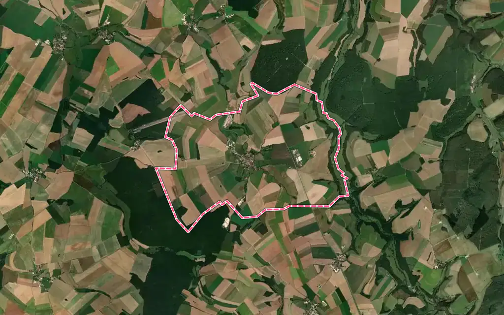Vue satellite de Baigneux-les-Juifs avec ses contours administratifs
