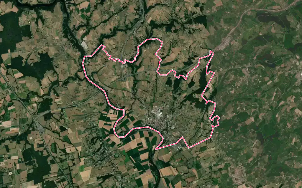 Vue satellite de Balbigny avec ses contours administratifs