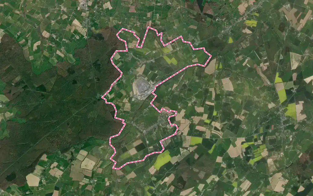 Vue satellite de Balleroy-sur-Drôme avec ses contours administratifs
