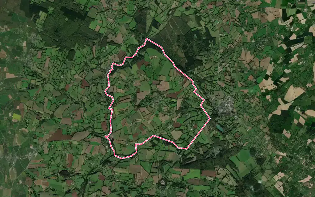 Vue satellite de Banvou avec ses contours administratifs