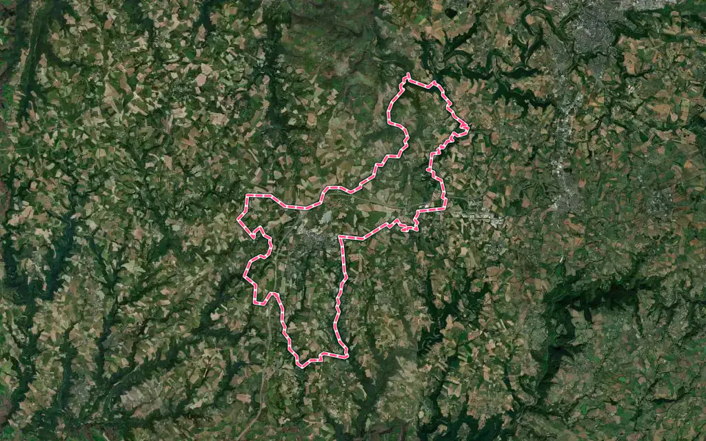 Vue satellite de Baraqueville avec ses contours administratifs