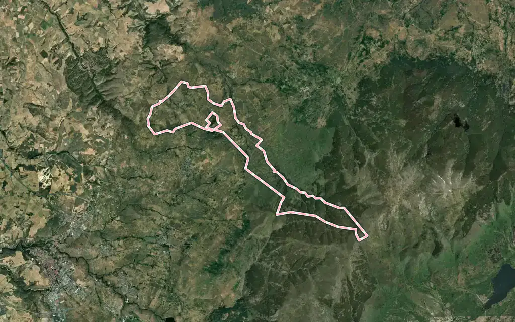 Vista satélite de Basardilla con su contorno administrativo