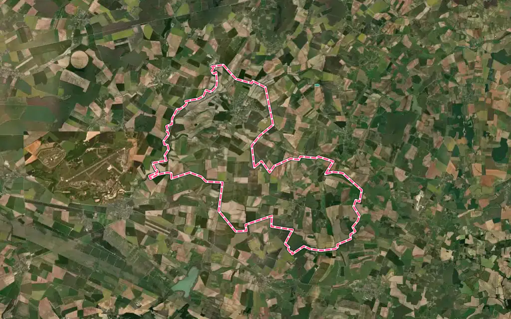 Vue satellite de Baugy avec ses contours administratifs