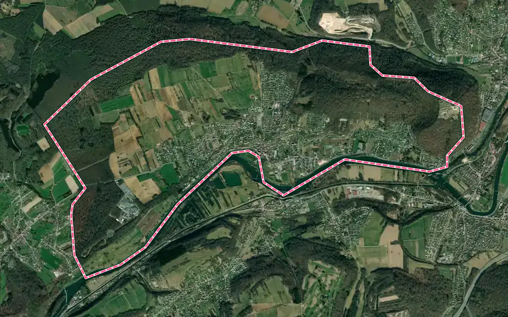 Vue satellite de Bavans avec ses contours administratifs