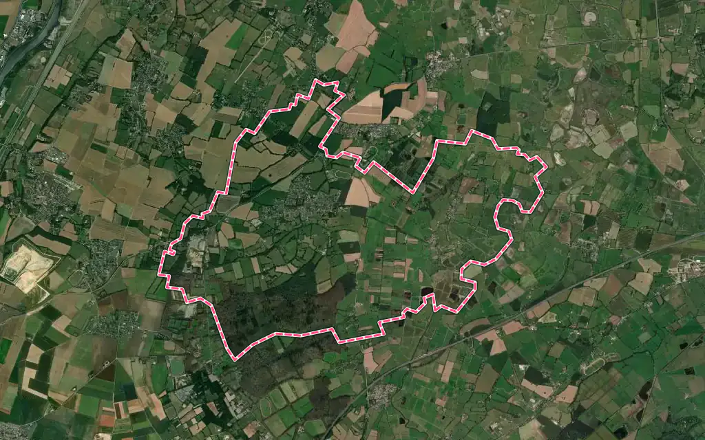 Vue satellite de Bavent avec ses contours administratifs