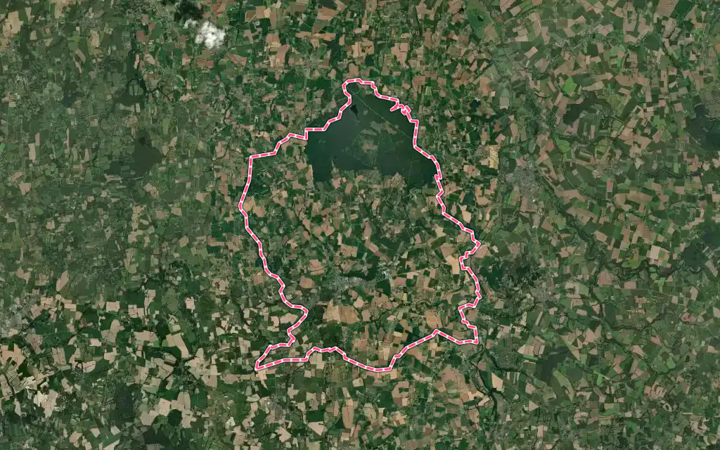 Vue satellite de Bazouges-la-Pérouse avec ses contours administratifs