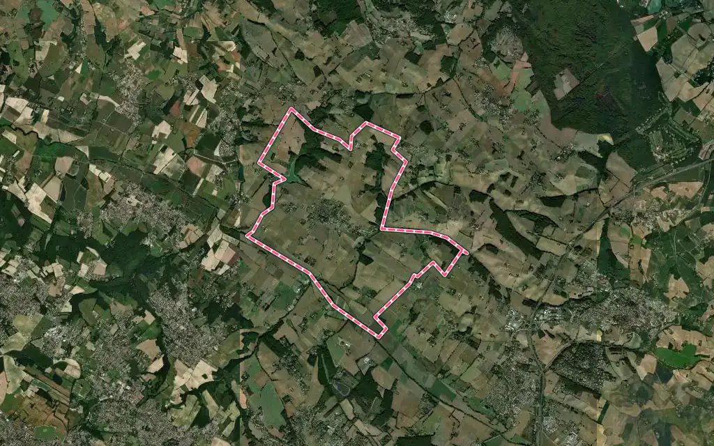 Vue satellite de Bazus avec ses contours administratifs