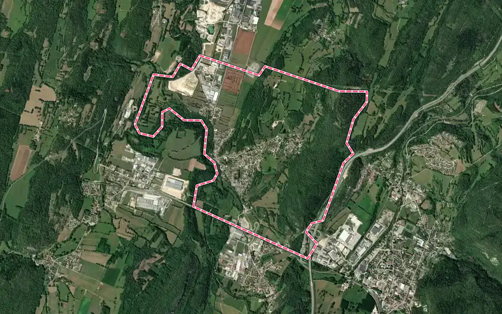 Vue satellite de Béard-Géovreissiat avec ses contours administratifs