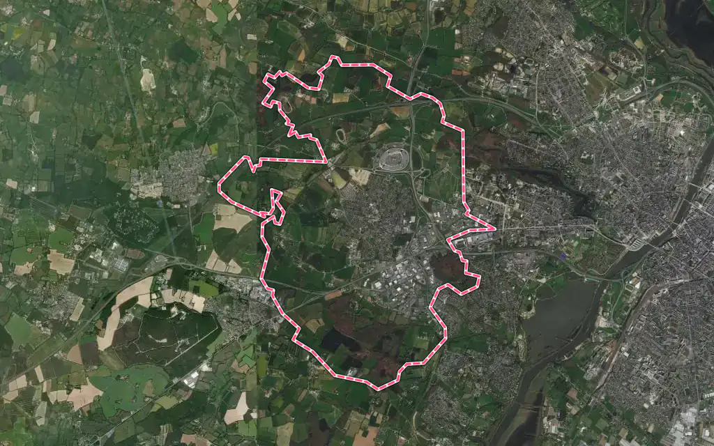 Vue satellite de Beaucouzé avec ses contours administratifs