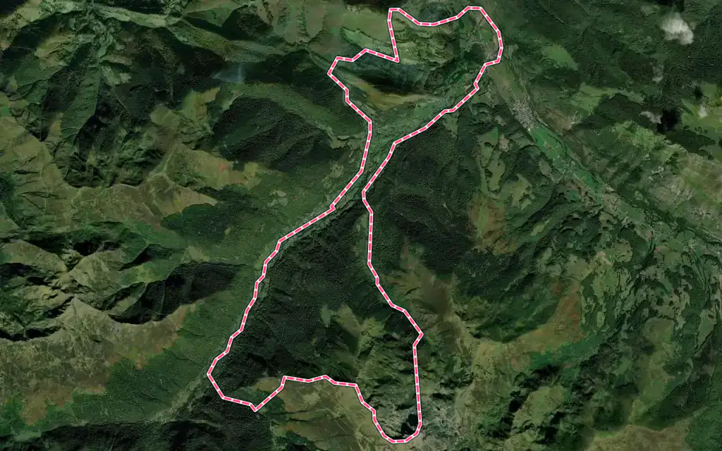Vue satellite de Beaudéan avec ses contours administratifs