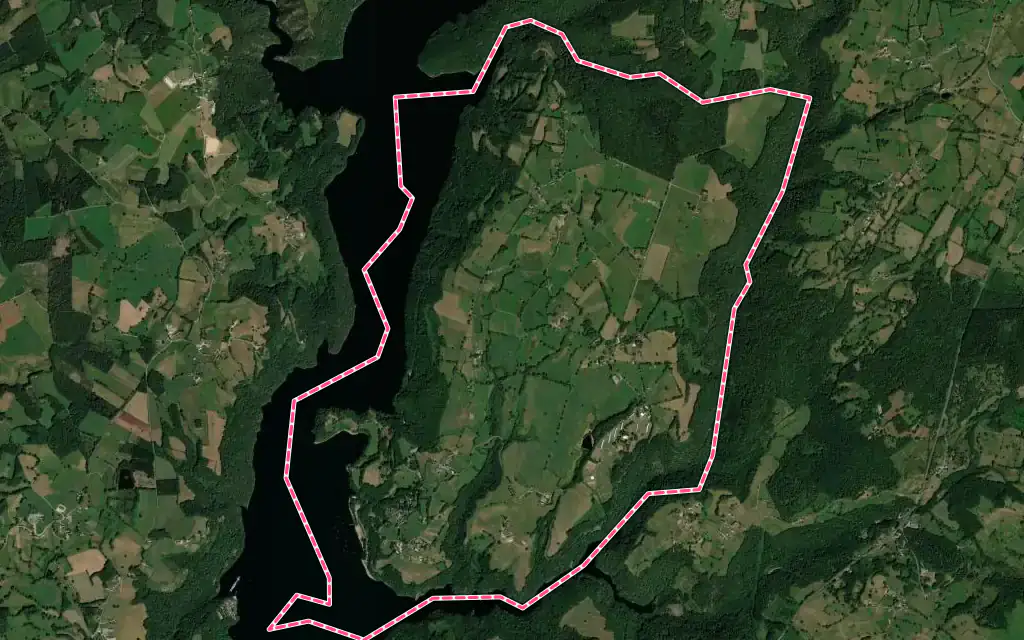 Vue satellite de Beaulieu avec ses contours administratifs