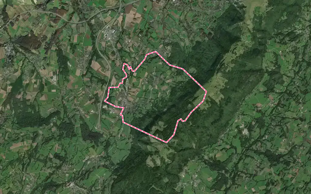 Vue satellite de Beaumont avec ses contours administratifs