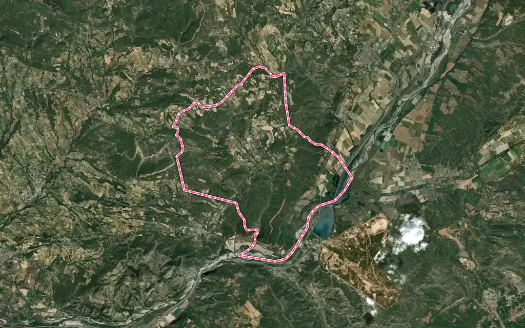 Vue satellite de Beaumont-de-Pertuis avec ses contours administratifs