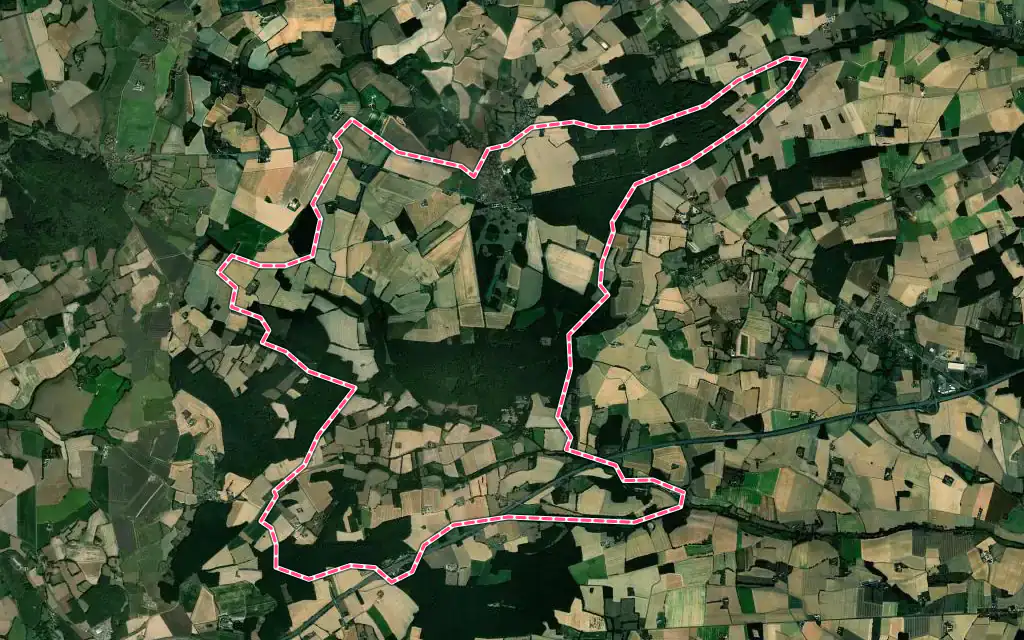 Vue satellite de Beaumont-les-Autels avec ses contours administratifs