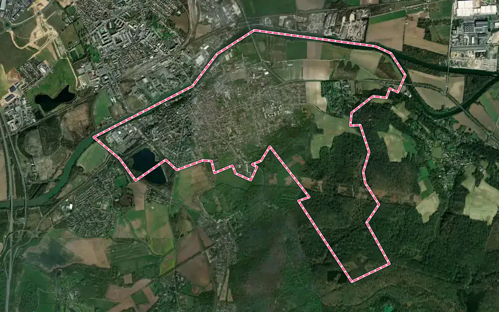 Vue satellite de Beaumont-sur-Oise avec ses contours administratifs