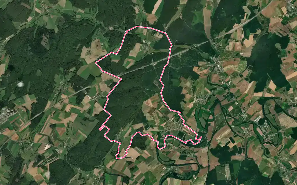 Vue satellite de Beaumotte-Aubertans avec ses contours administratifs