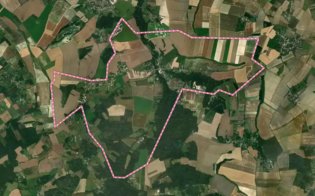 Vue satellite de Beauvoir avec ses contours administratifs