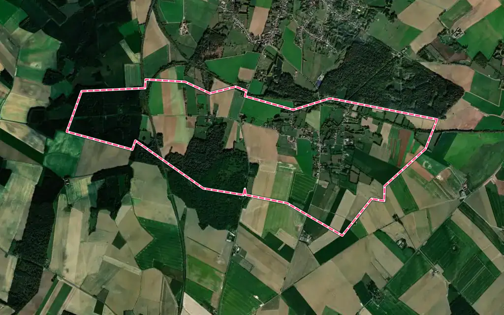 Vue satellite de Becquigny avec ses contours administratifs