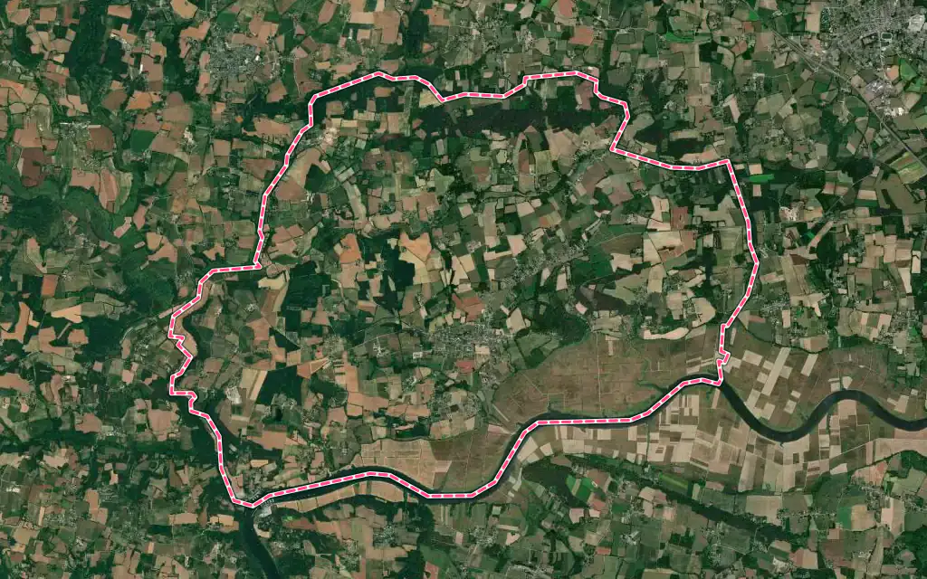 Vue satellite de Béganne avec ses contours administratifs