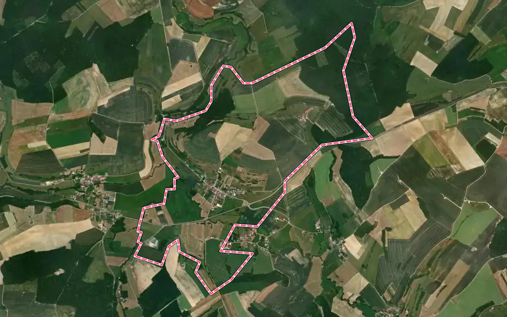 Vue satellite de Begnécourt avec ses contours administratifs