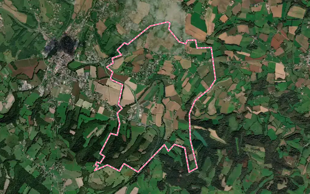 Vue satellite de Béhasque-Lapiste avec ses contours administratifs