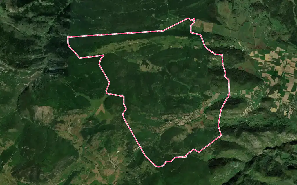 Vue satellite de Belcaire avec ses contours administratifs