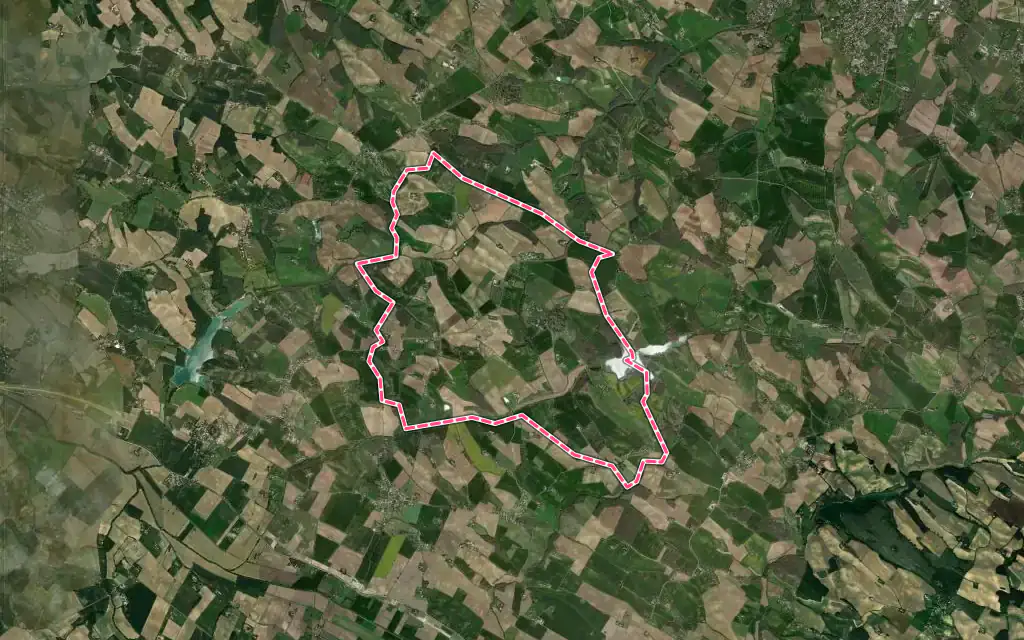 Vue satellite de Belcastel avec ses contours administratifs