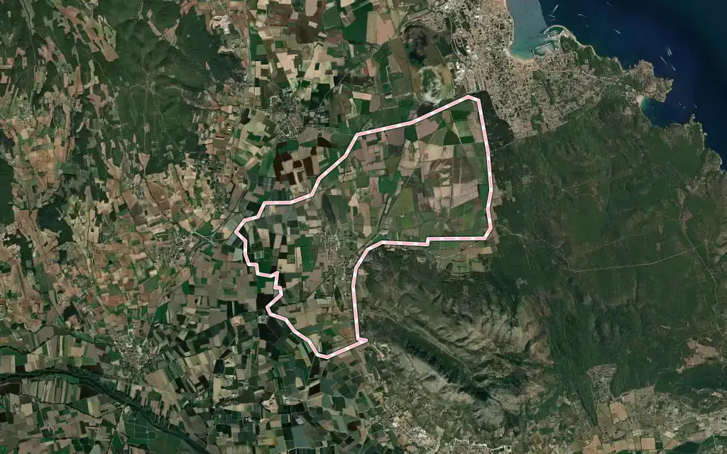 Vista satélite de Bellcaire d'Empordà con su contorno administrativo