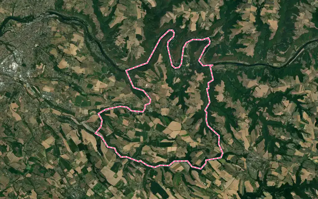 Vue satellite de Bellegarde-Marsal avec ses contours administratifs