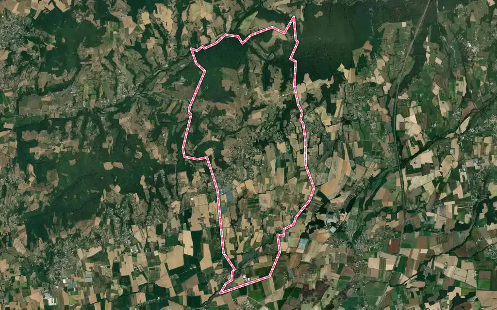 Vue satellite de Bellegarde-Poussieu avec ses contours administratifs