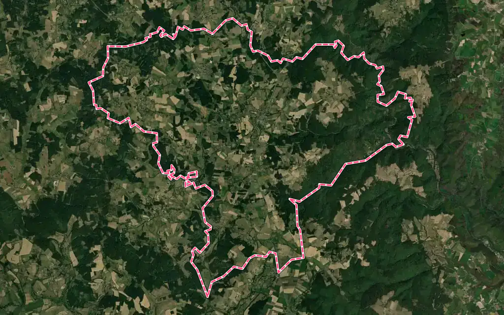 Vue satellite de Bellevue-la-Montagne avec ses contours administratifs