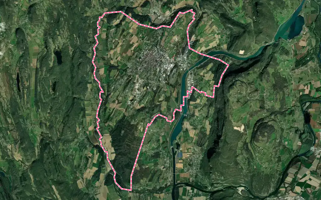 Vue satellite de Belley avec ses contours administratifs