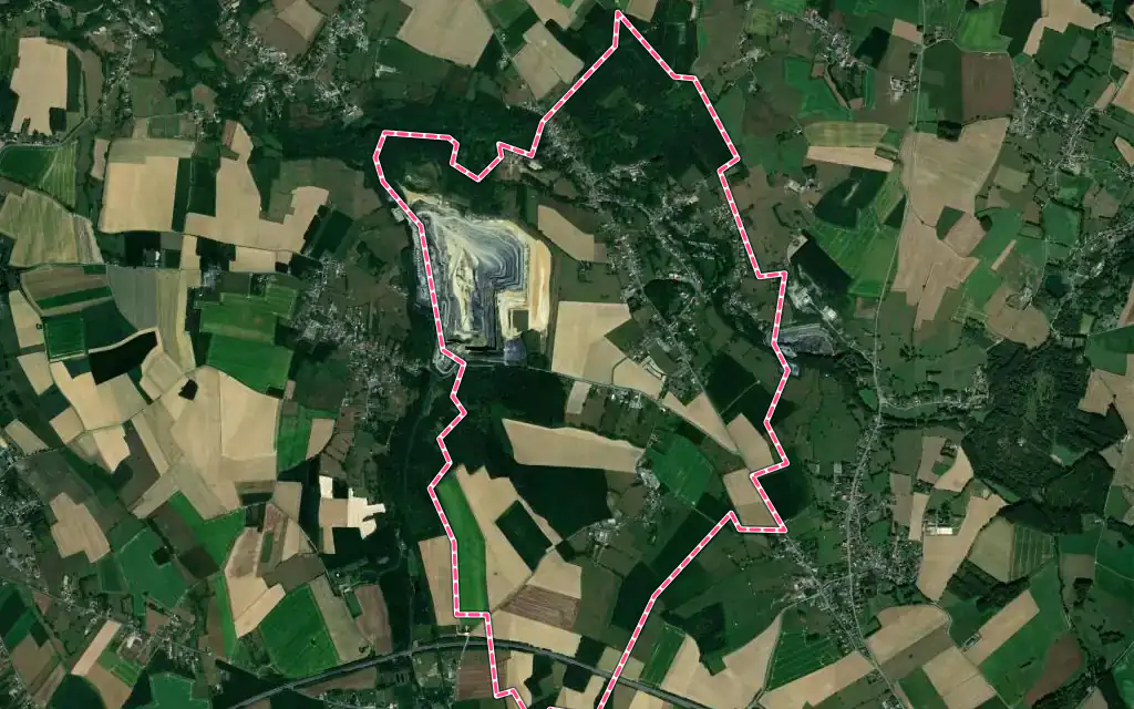 Vue satellite de Bellignies avec ses contours administratifs