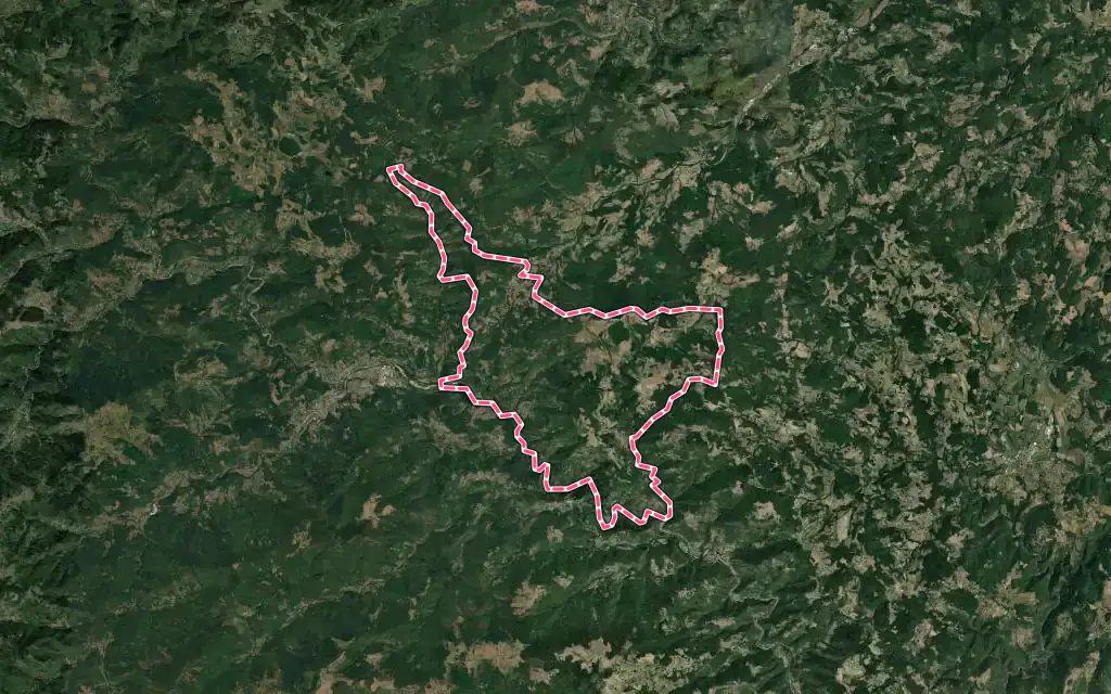 Vue satellite de Belsentes avec ses contours administratifs