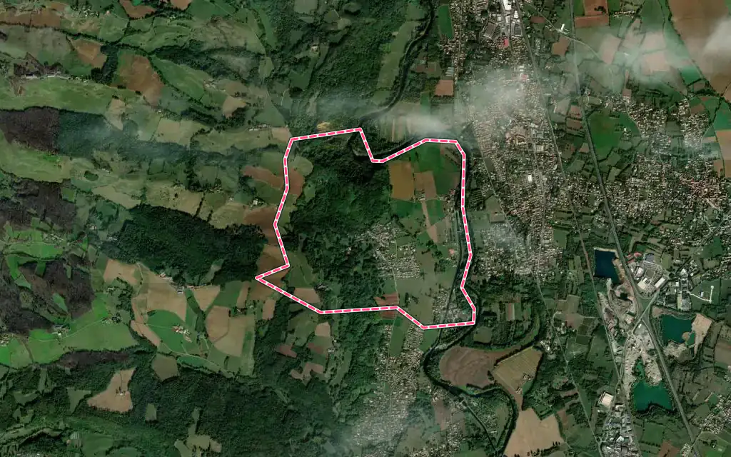 Vue satellite de Benagues avec ses contours administratifs