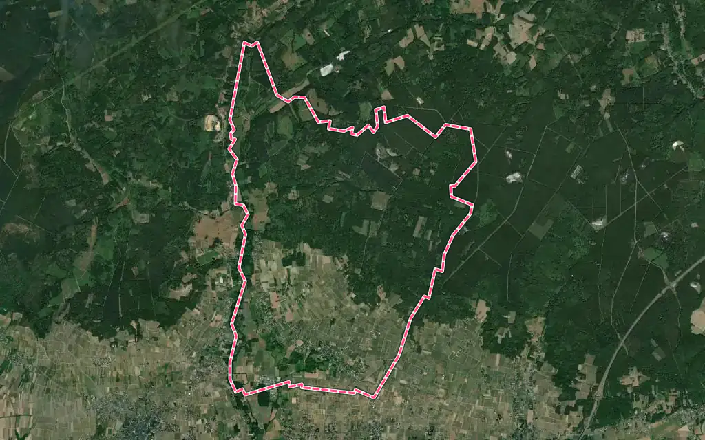 Vue satellite de Benais avec ses contours administratifs