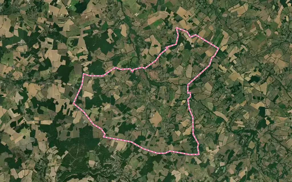 Vue satellite de Benest avec ses contours administratifs