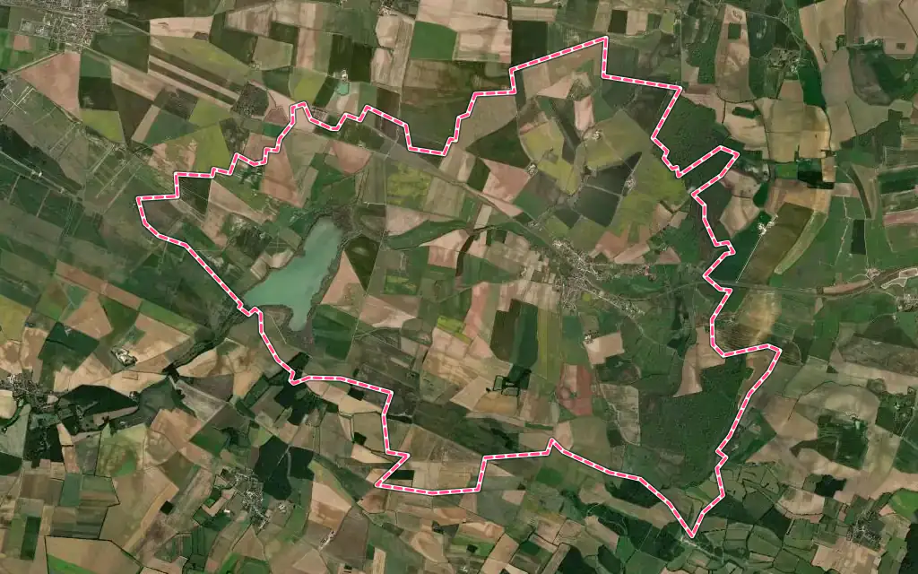 Vue satellite de Bengy-sur-Craon avec ses contours administratifs