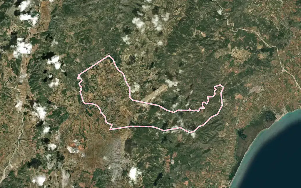 Vista satélite de Benlloc con su contorno administrativo