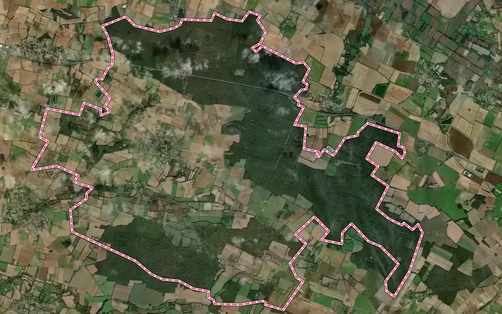 Vue satellite de Benon avec ses contours administratifs