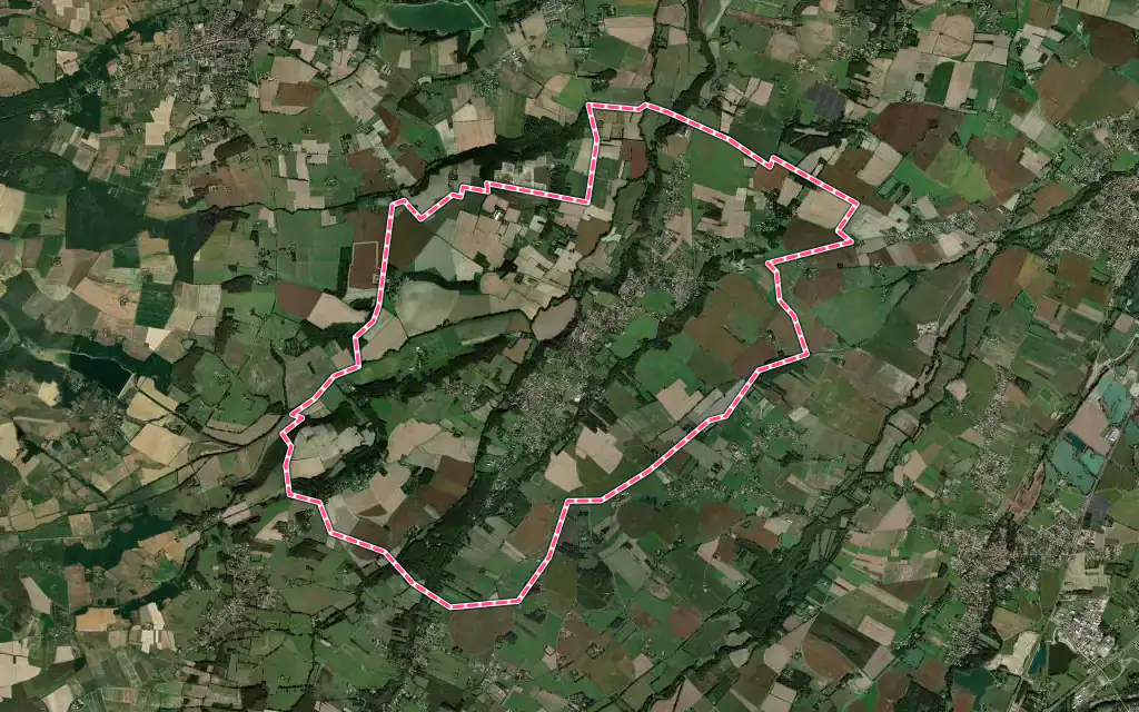 Vue satellite de Bérat avec ses contours administratifs