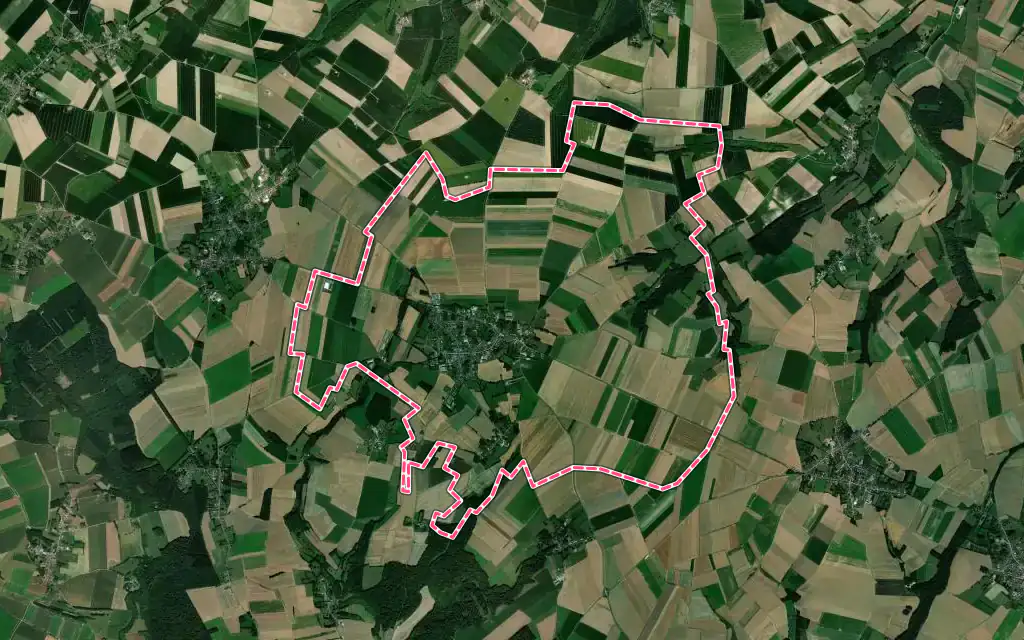 Vue satellite de Bernaville avec ses contours administratifs