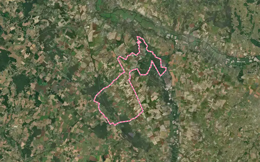 Vue satellite de Berneuil avec ses contours administratifs